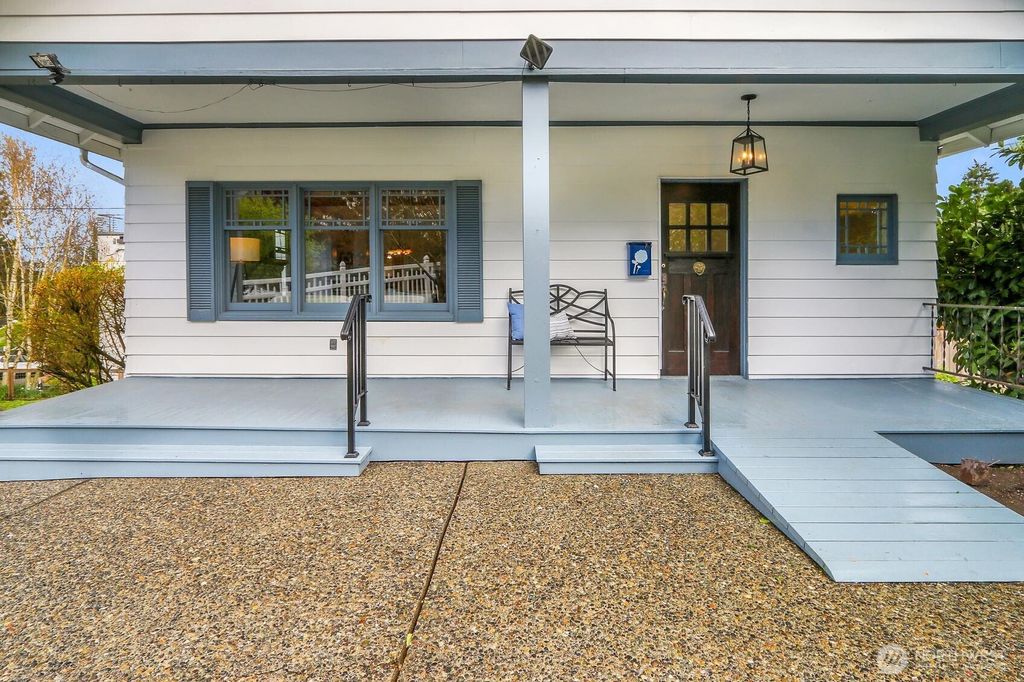 Photo of 6022 Woodland Place N, Seattle, WA 98103 (MLS # 2388549)