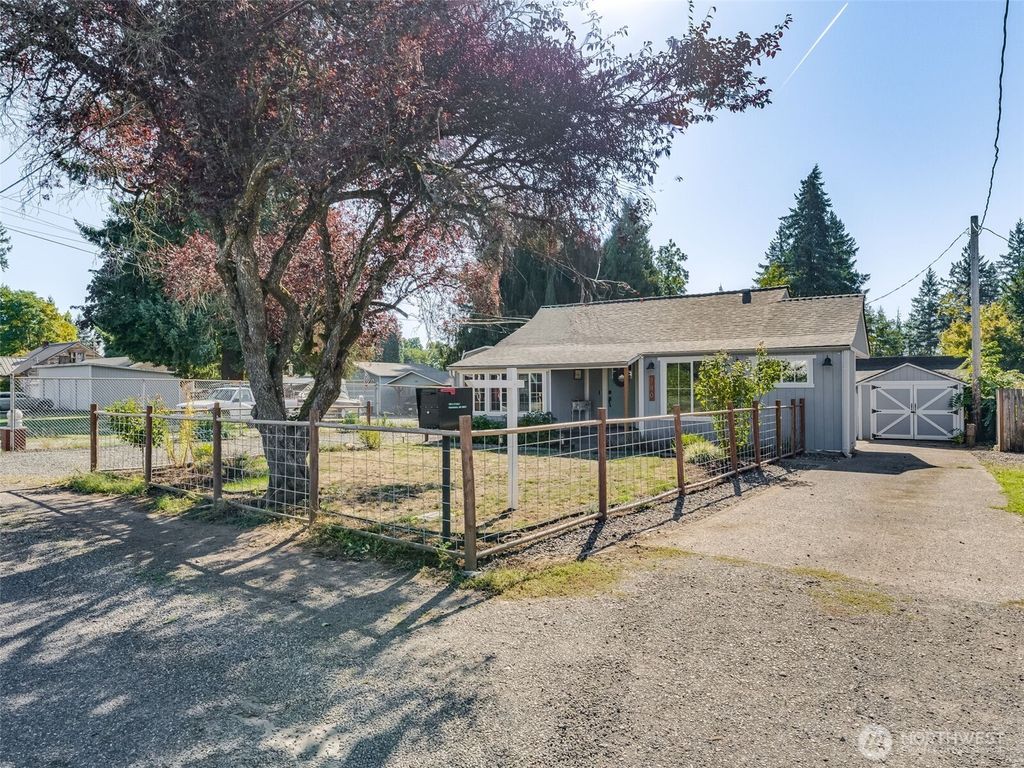 Photo of 780 G Street, Washougal, WA 98671 (MLS # 2441611)