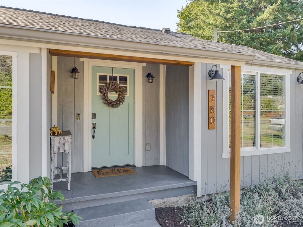 Photo of 780 G Street, Washougal, WA 98671 (MLS # 2441611)
