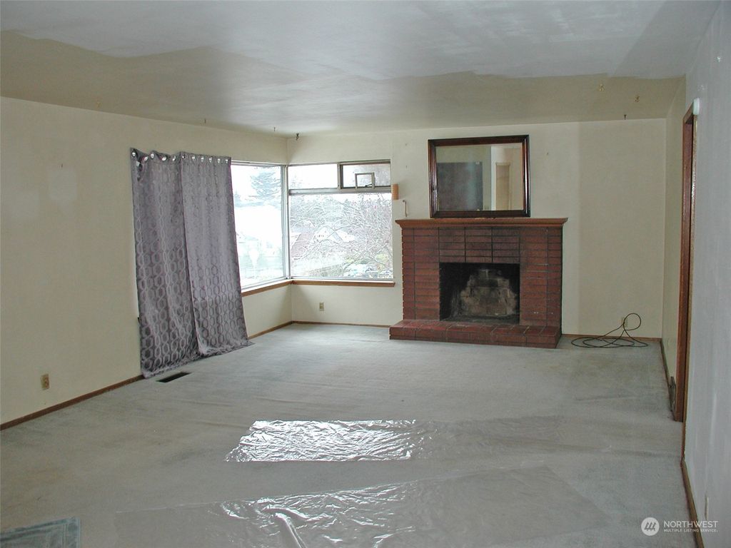 Photo of 6506 36th Avenue SW, Seattle, WA 98126 (MLS # 2020984)