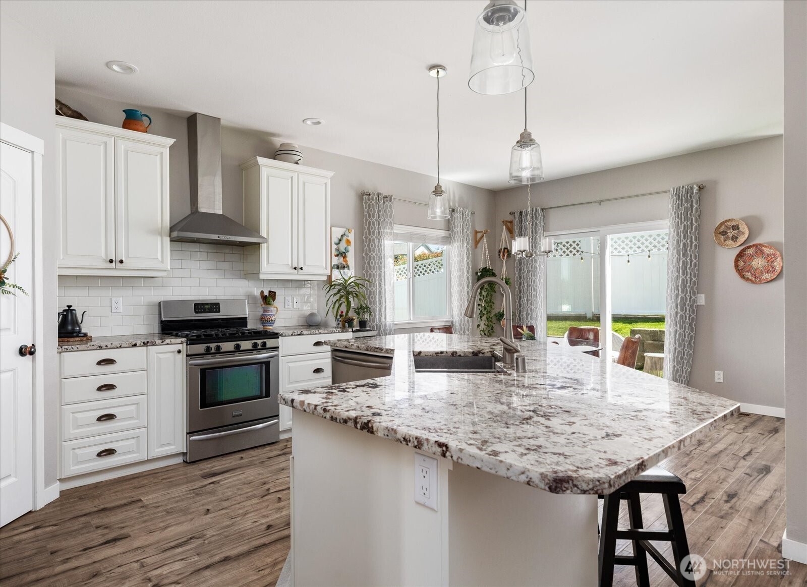 1720 SW Waterside Court