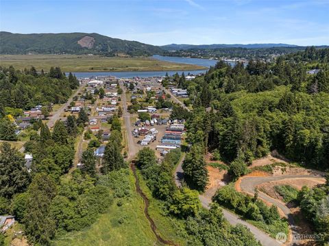 620 Willapa Avenue South Bend WA 98596