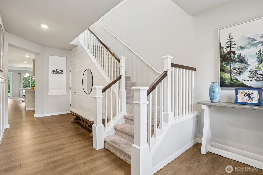 Photo of 10902 33rd Place NE, Lake Stevens, WA 98258 (MLS # 2415556)