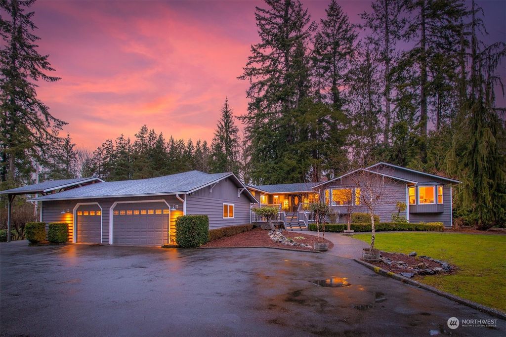 Photo of 1325 131st Avenue NE, Lake Stevens, WA 98258 (MLS # 2043888)