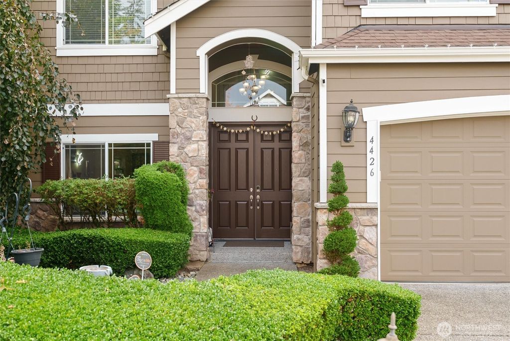 Photo of 4426 SE 216th Place Pl, Bothell, WA 98021 (MLS # 2441361)