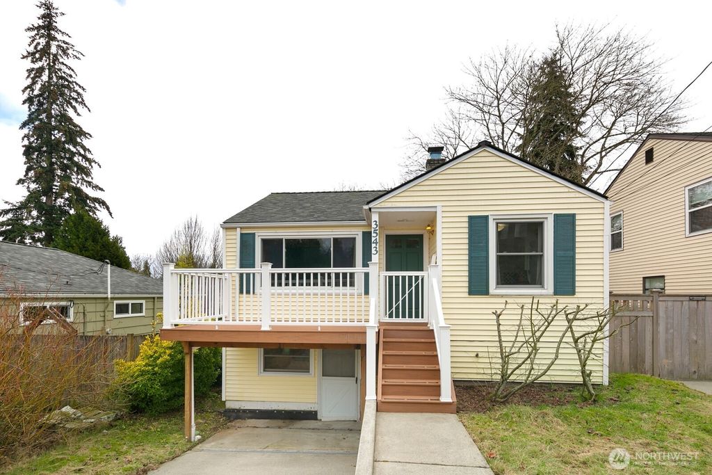 Photo of 3543 SW Southern Street, Seattle, WA 98126 (MLS # 2346360)
