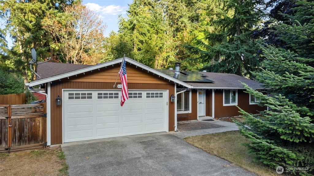 Photo of 6009 190th Avenue E, Lake Tapps, WA 98391 (MLS # 2575604)
