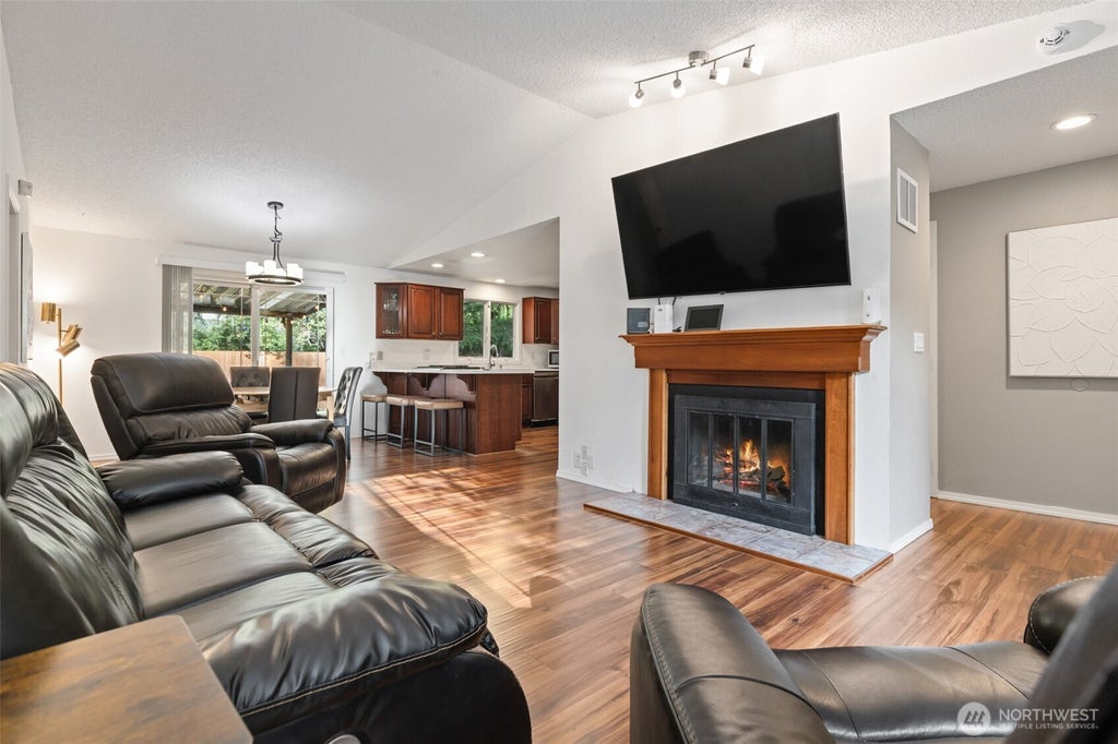 Photo of 6009 190th Avenue E, Lake Tapps, WA 98391 (MLS # 2575604)