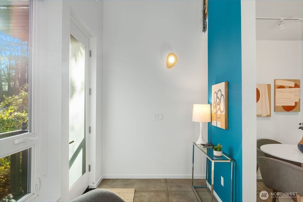 Photo of 418 19th Avenue E #B, Seattle, WA 98112 (MLS # 2449121)