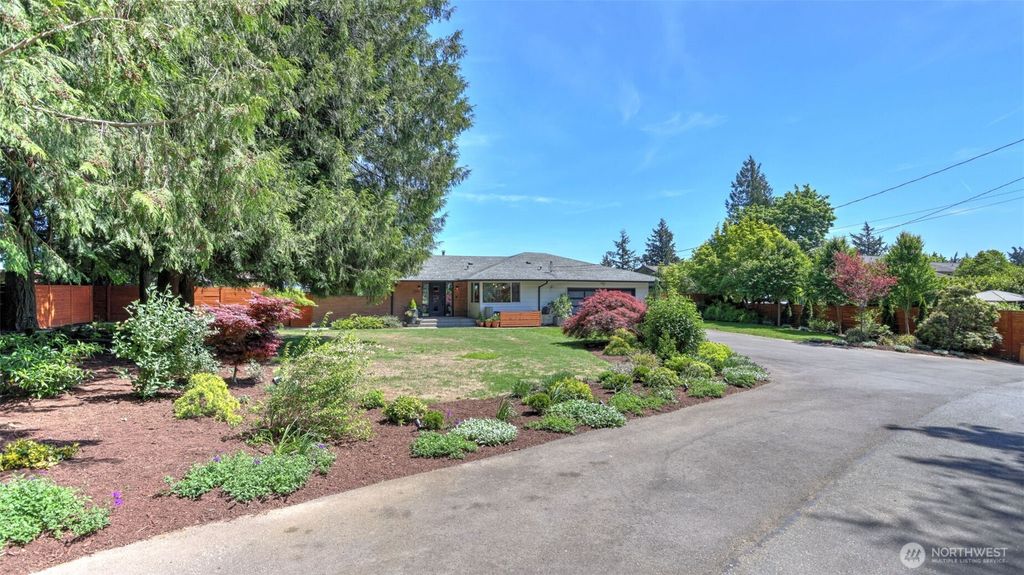 Photo of 22010 34th Avenue S, SeaTac, WA 98198 (MLS # 2523128)