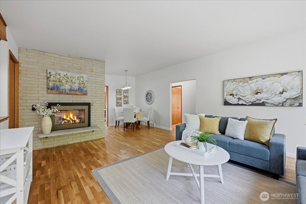 Photo of 3739 NE 192nd Street, Lake Forest Park, WA 98155 (MLS # 2591578)