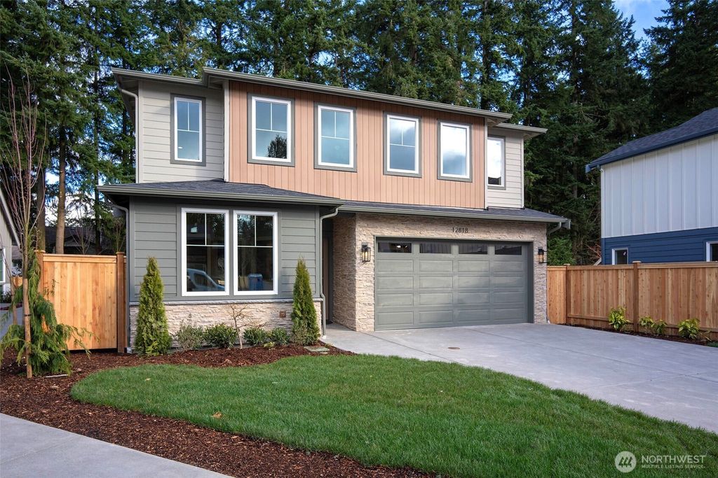 Photo of 12818 NE 65th Lane, Kirkland, WA 98033 (MLS # 2453020)