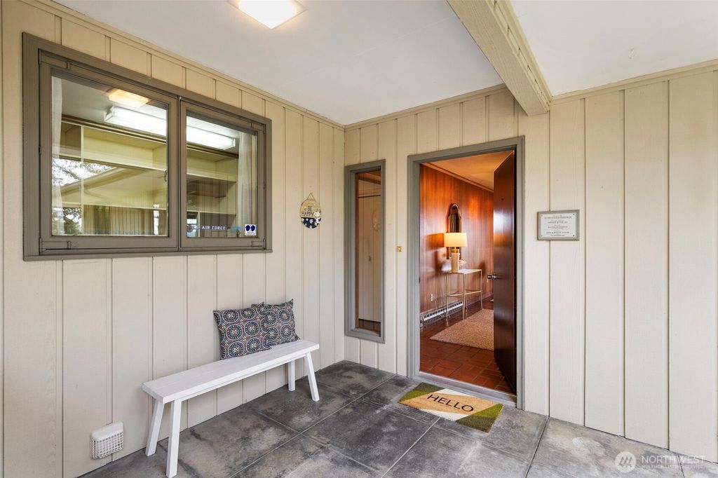 Photo of 9428 Tracyton Boulevard NW, Bremerton, WA 98311 (MLS # 2526575)