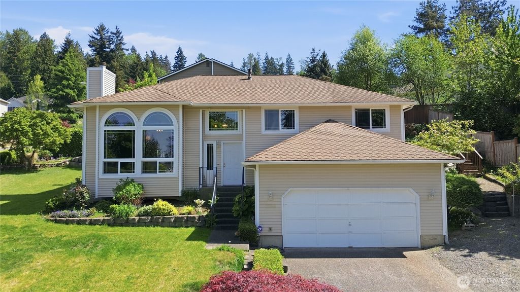 Photo of 722 47th Street SE, Auburn, WA 98092 (MLS # 2518884)