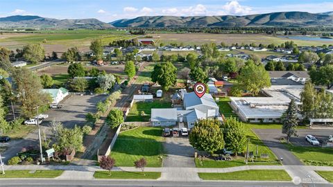 Photo of 1110 E Mountain View Avenue, Ellensburg, WA 98926 (MLS # 2449176)