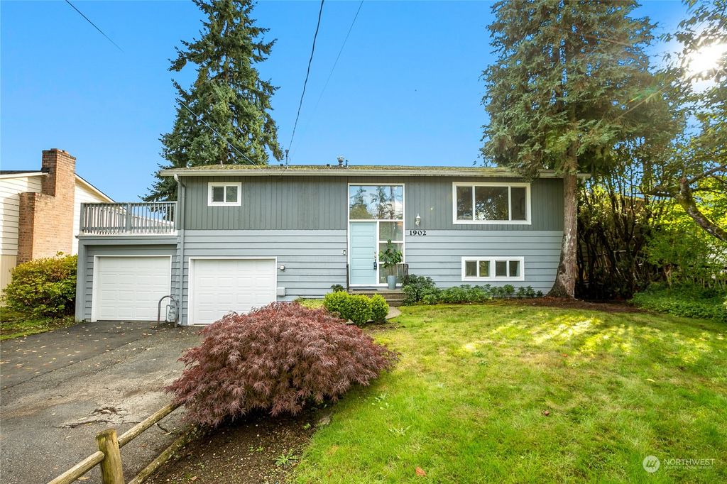 Photo of 1902 200th Place SW, Lynnwood, WA 98036 (MLS # 2170309)