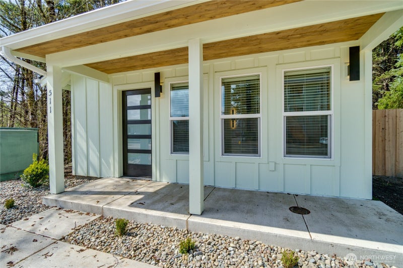 511 Ocean Beach Boulevard S