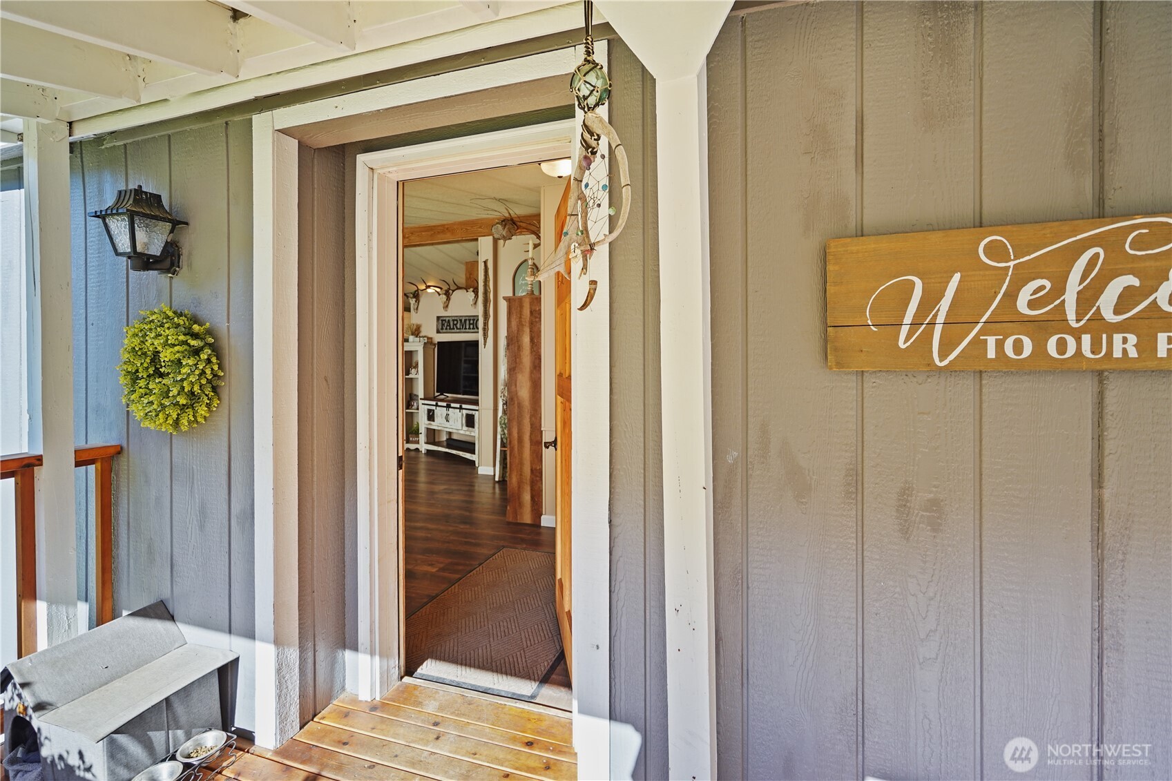 Leavenworth, Washington 98826, United States, 3 Bedrooms Bedrooms, ,2 BathroomsBathrooms,Residential,Active,164719