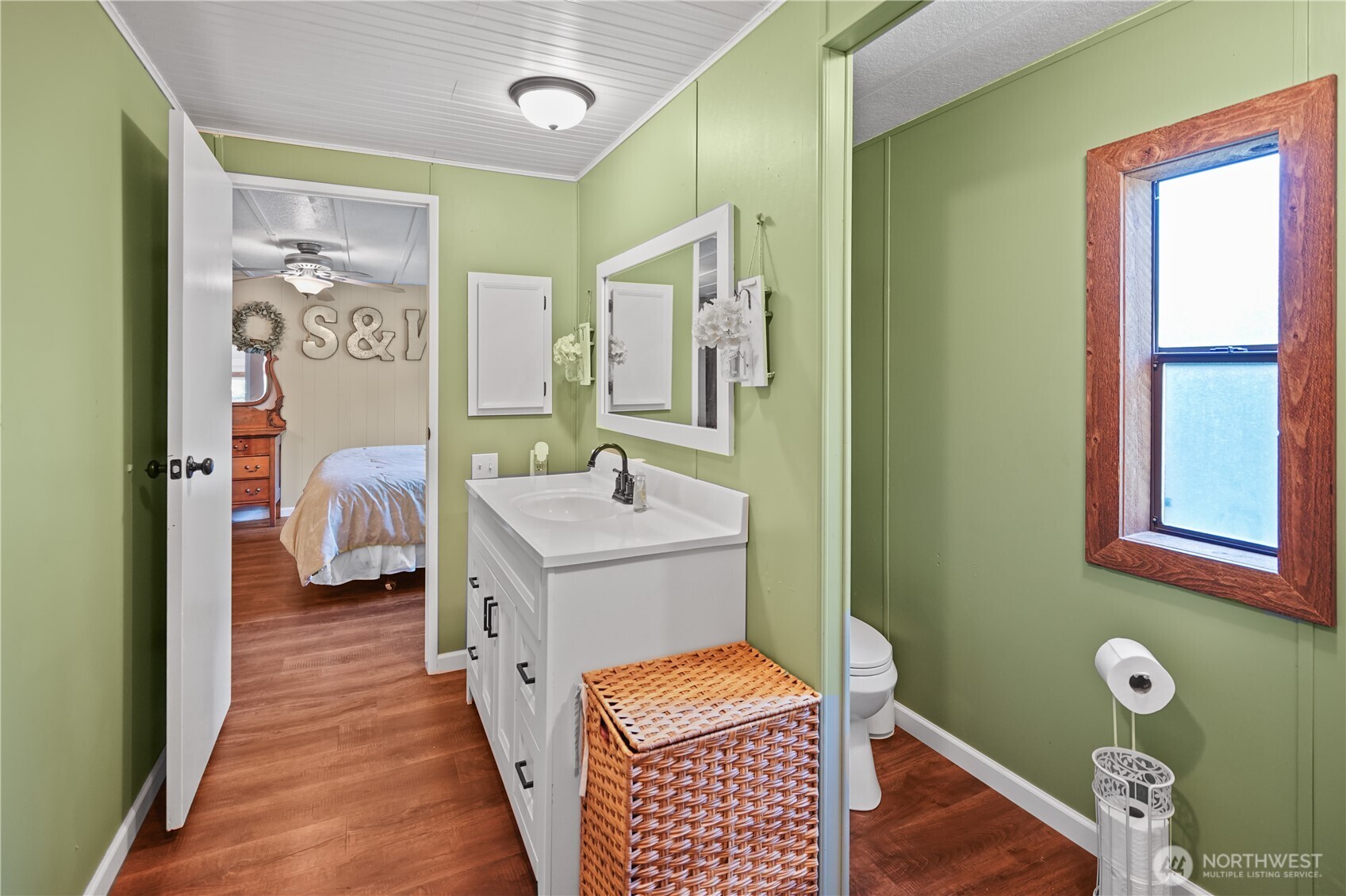 Leavenworth, Washington 98826, United States, 3 Bedrooms Bedrooms, ,2 BathroomsBathrooms,Residential,Active,164719