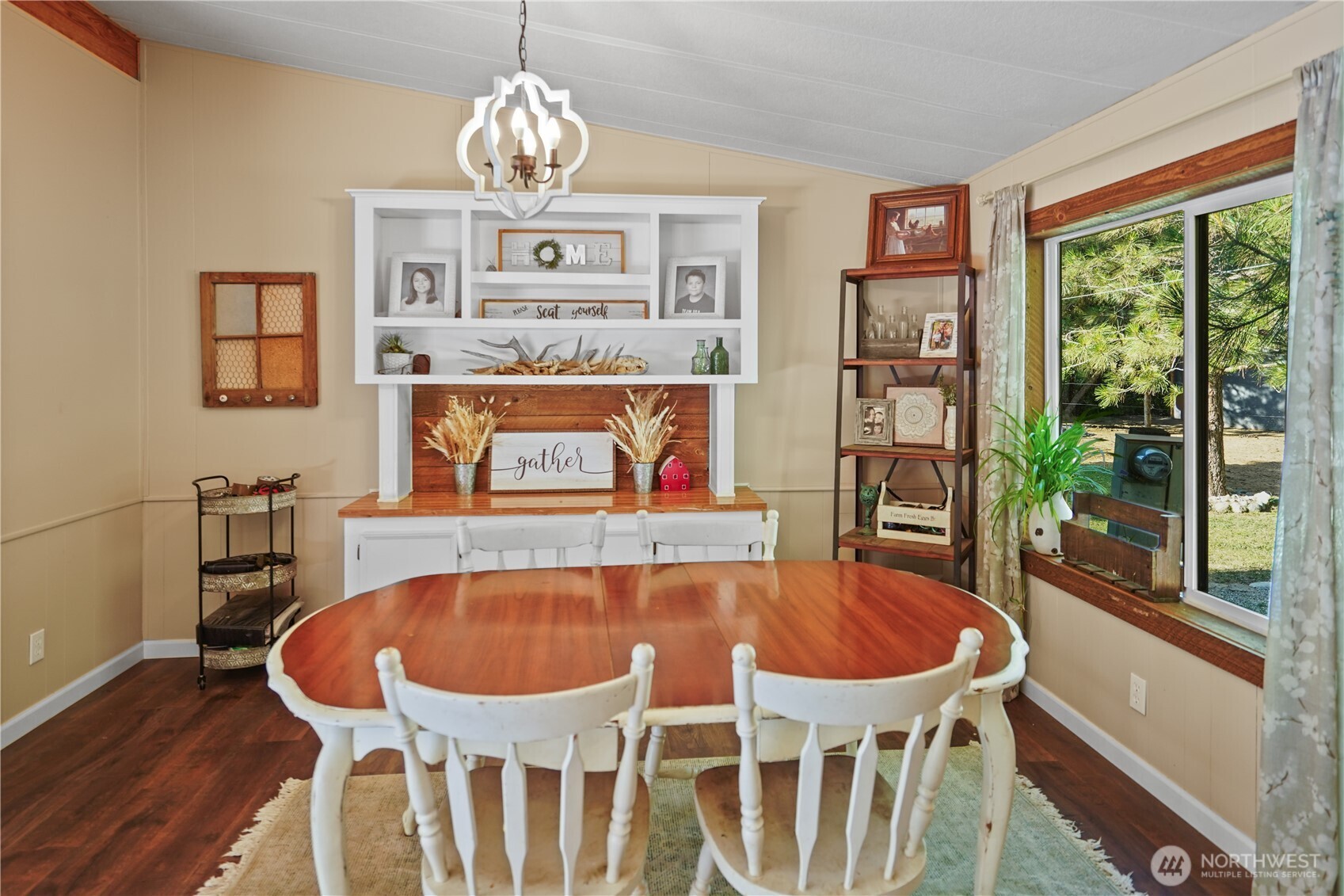 Leavenworth, Washington 98826, United States, 3 Bedrooms Bedrooms, ,2 BathroomsBathrooms,Residential,Active,164719