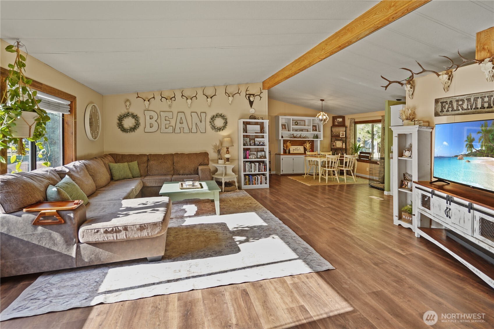 Leavenworth, Washington 98826, United States, 3 Bedrooms Bedrooms, ,2 BathroomsBathrooms,Residential,Active,164719