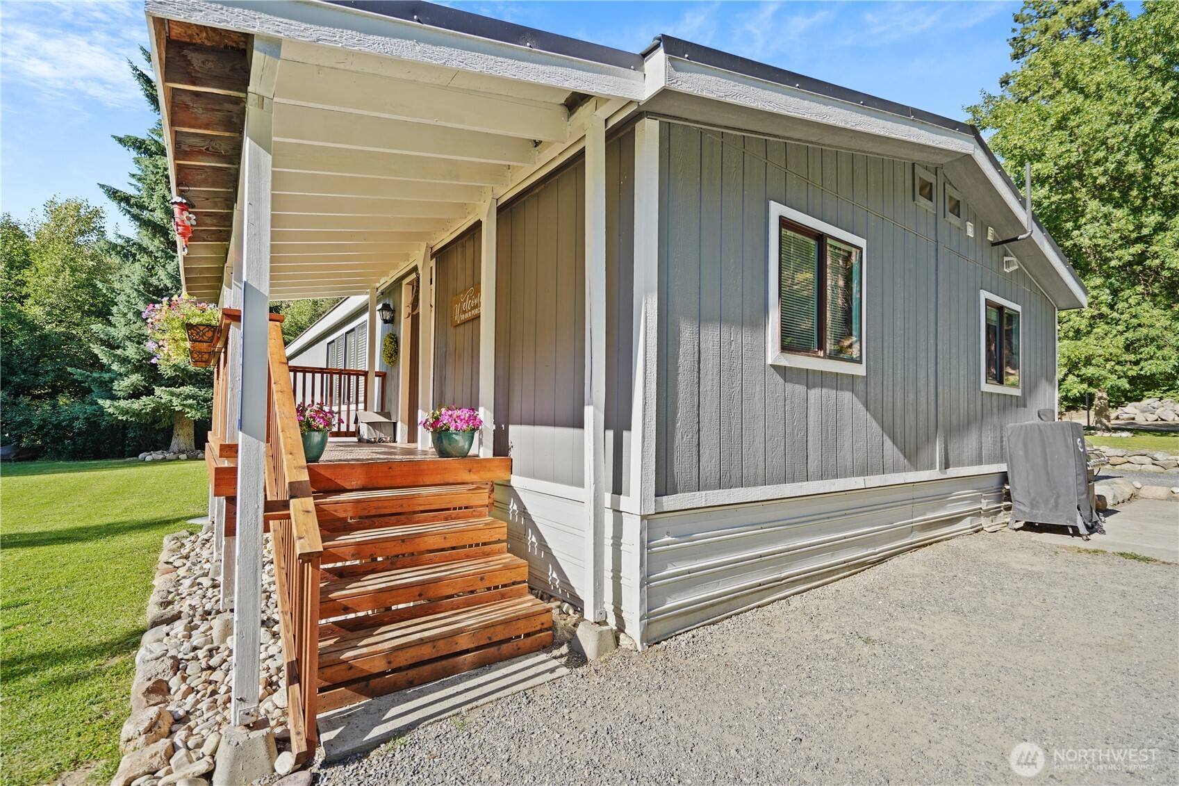 Leavenworth, Washington 98826, United States, 3 Bedrooms Bedrooms, ,2 BathroomsBathrooms,Residential,Active,164719