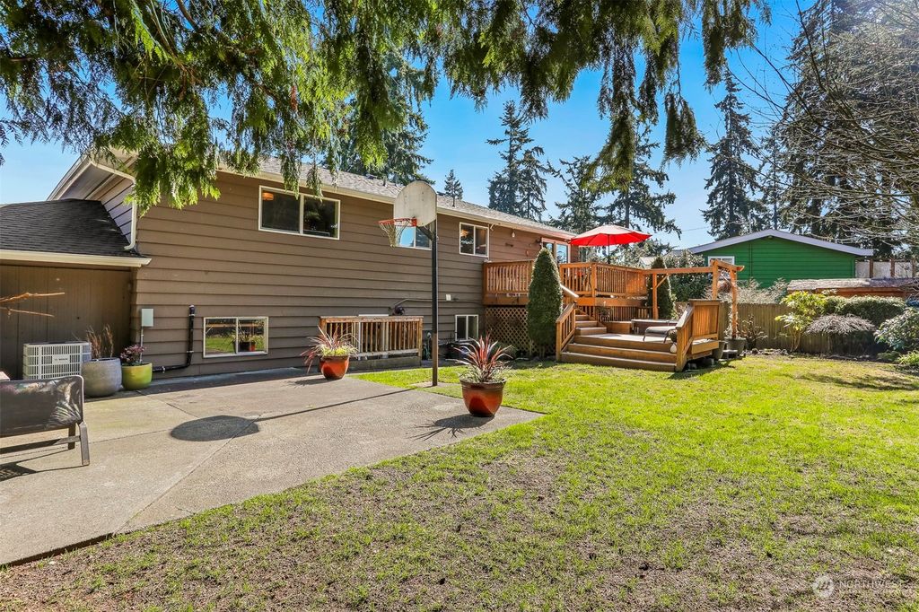 Photo of 22618 87th Place W, Edmonds, WA 98026 (MLS # 2048301)