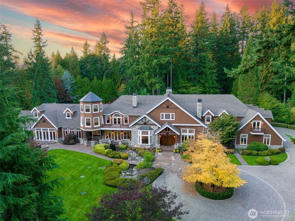 Photo of 21520 NE 87th Place, Redmond, WA 98053 (MLS # 2347261)