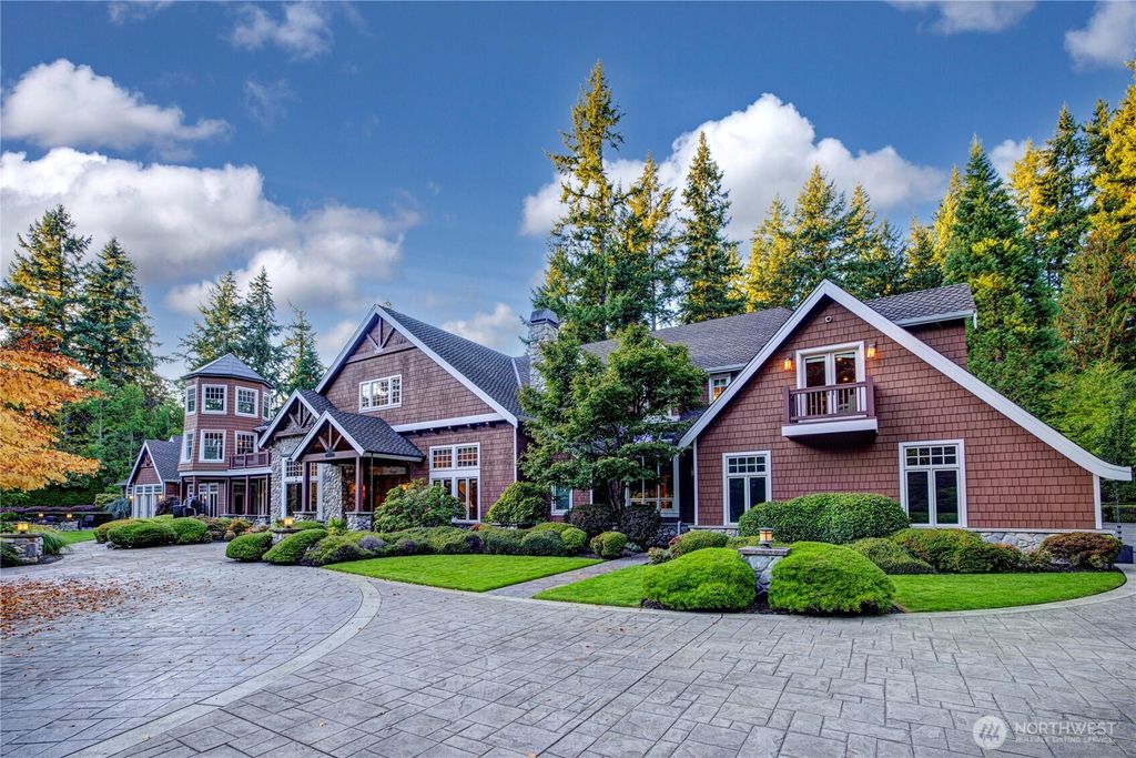 Photo of 21520 NE 87th Place, Redmond, WA 98053 (MLS # 2347261)