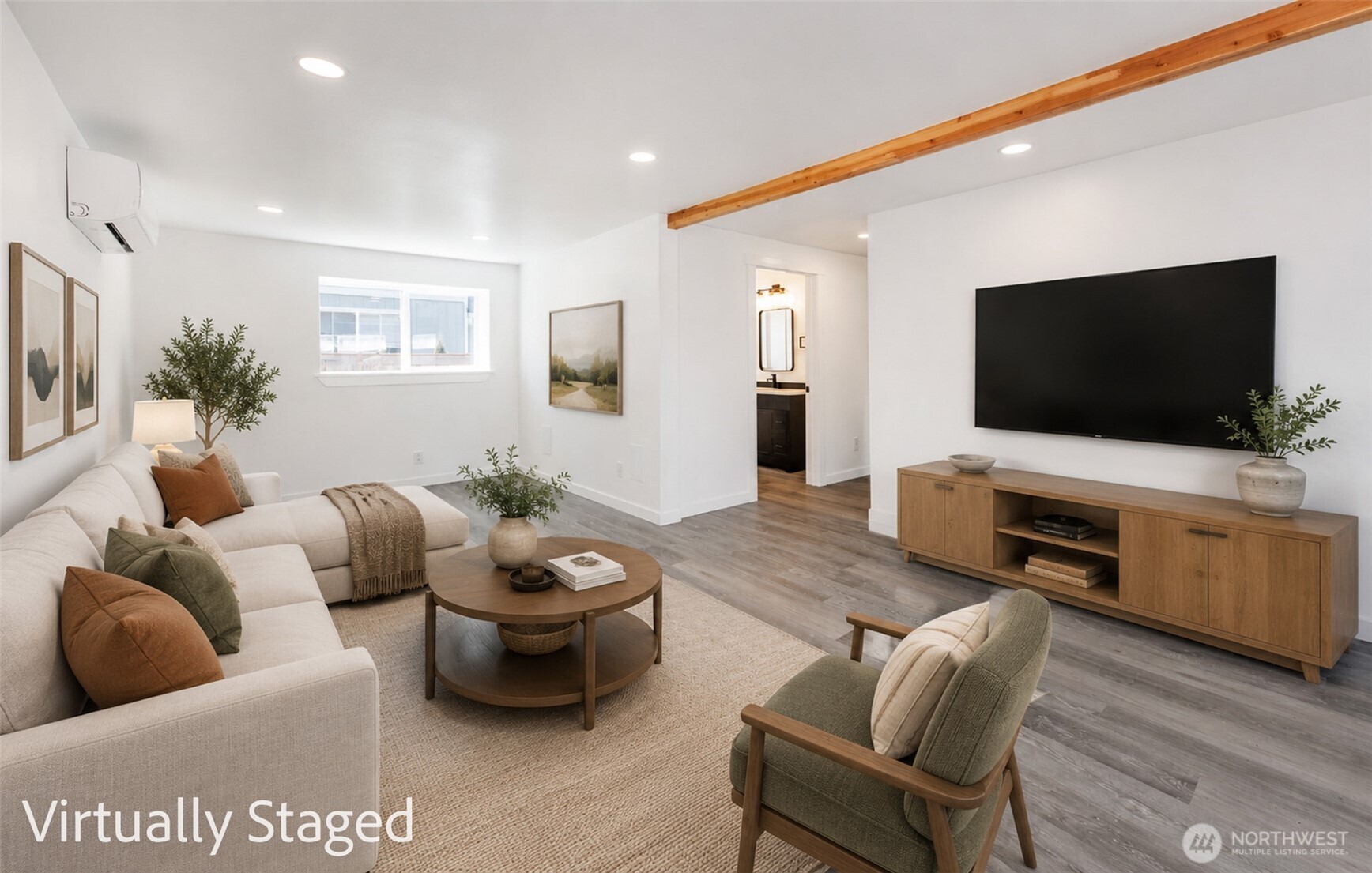 320 E Lopez Avenue