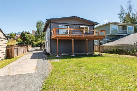Photo of 320 E Lopez Avenue, Port Angeles, WA 98362 (MLS # 2541683)