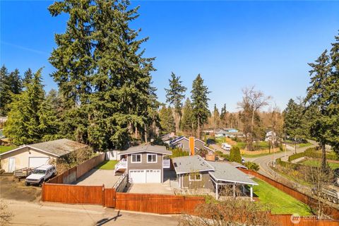 Photo of 3916 S 374th Street, Auburn, WA 98001 (MLS # 2519850)