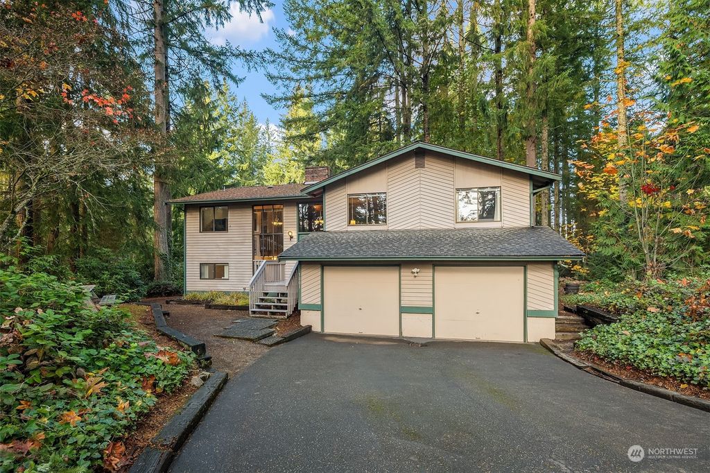 Photo of 3001 255th Avenue SE, Sammamish, WA 98075 (MLS # 2025805)