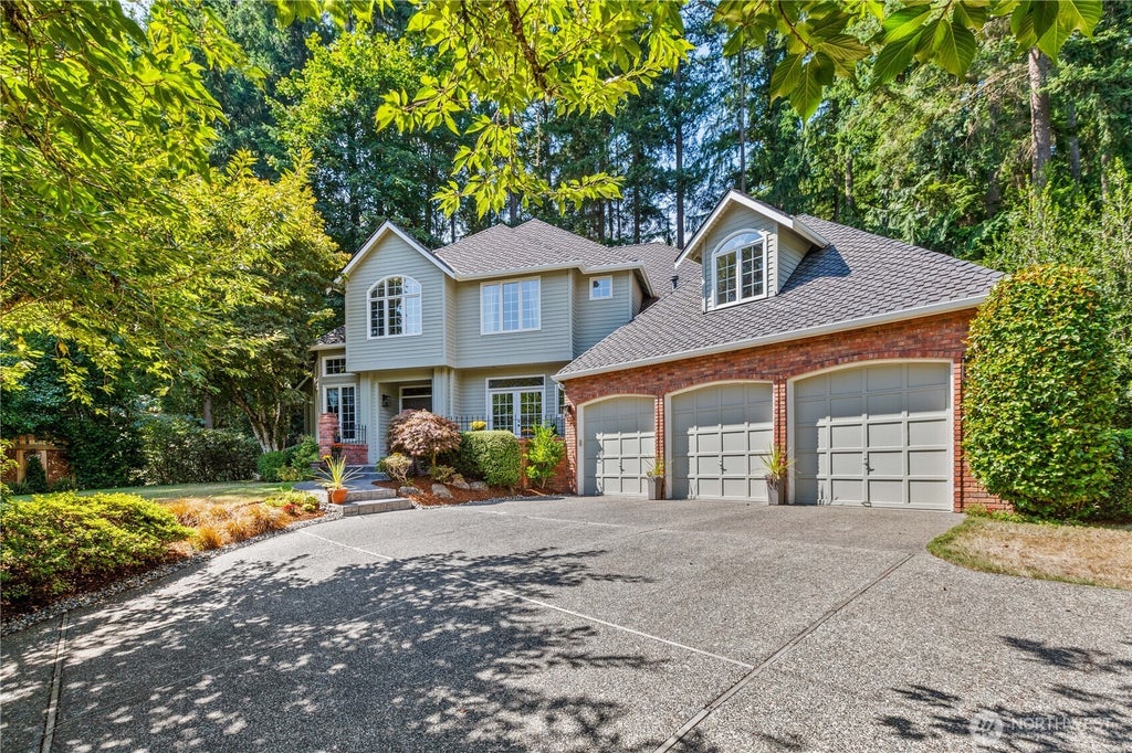 Photo of 15427 178th Avenue NE, Woodinville, WA 98072 (MLS # 2576709)