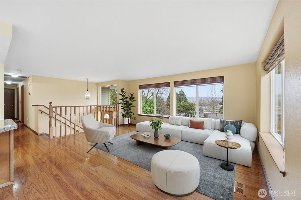 Photo of 315 Taylor Avenue NW, Renton, WA 98057 (MLS # 2478909)