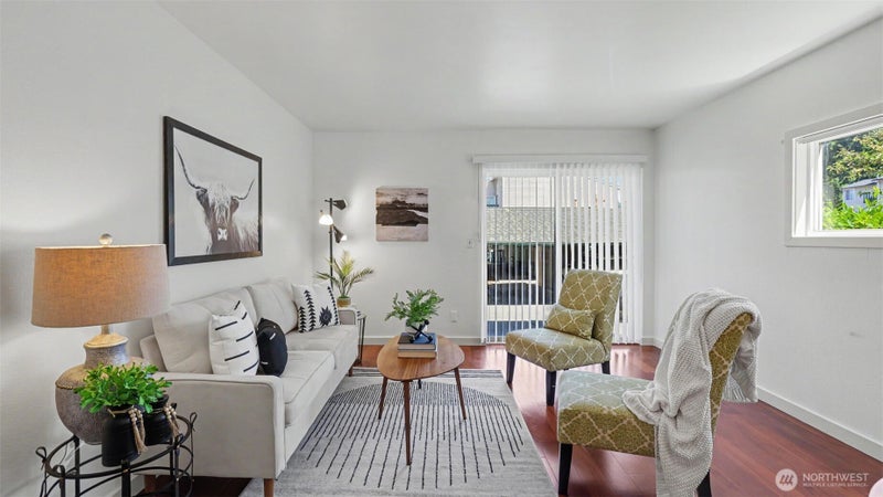 17431 Ambaum Boulevard S D2