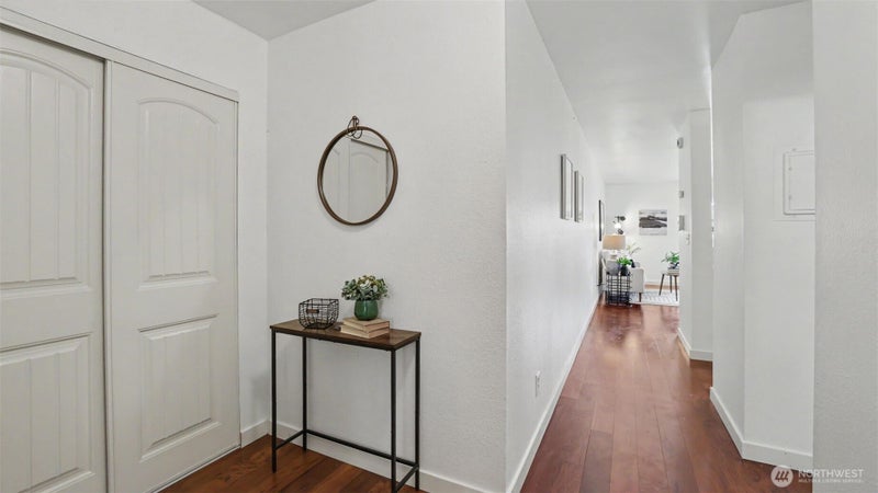 17431 Ambaum Boulevard S D2