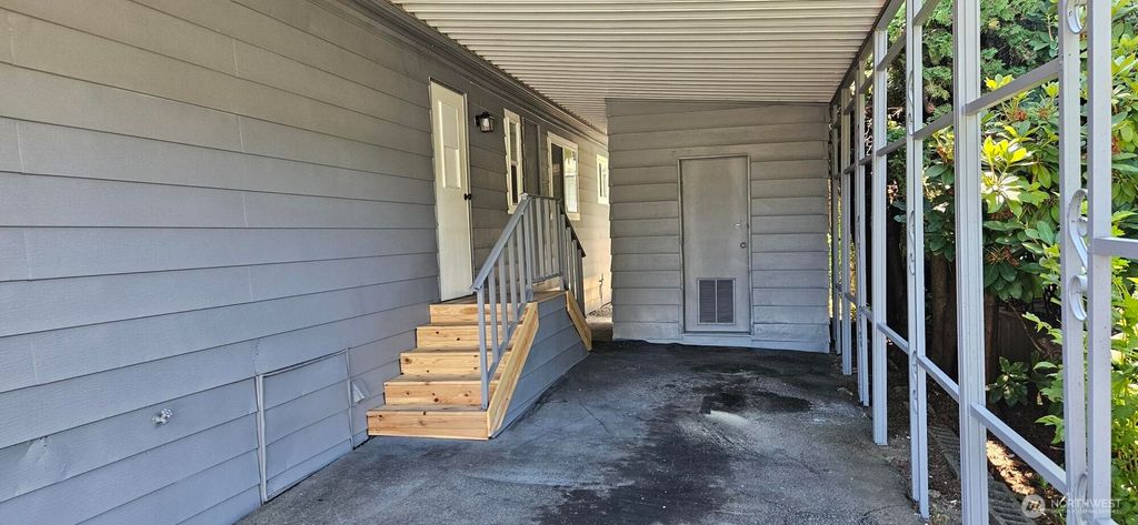 Photo of 4111 164th Street SW #20, Lynnwood, WA 98097 (MLS # 2477377)