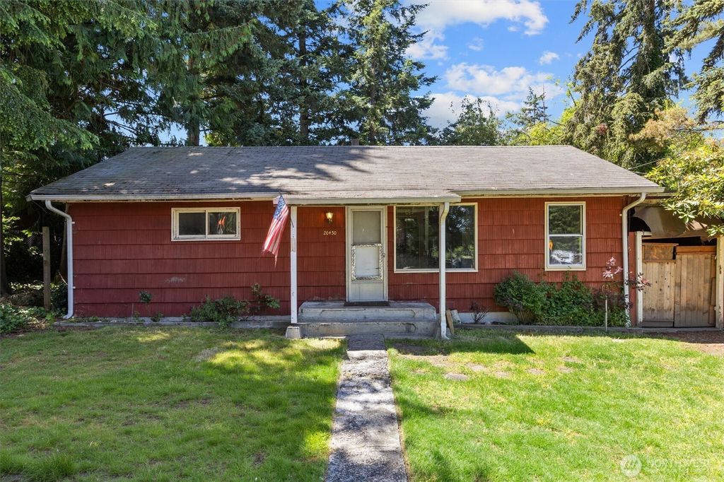 Photo of 20430 52nd Avenue W, Lynnwood, WA 98036 (MLS # 2540803)