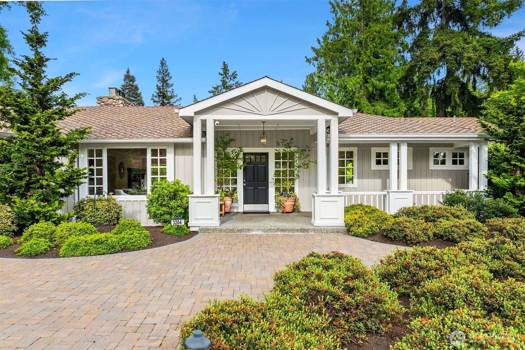 3204 Evergreen Point Road