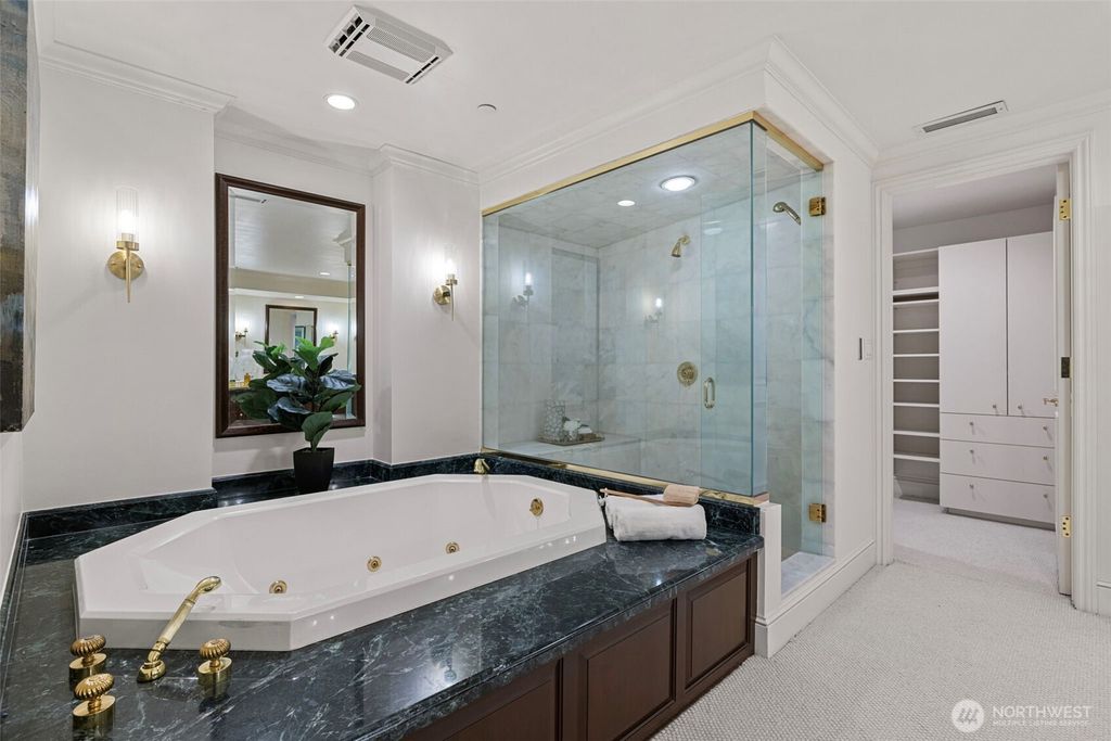 listing image 9366502141750003563