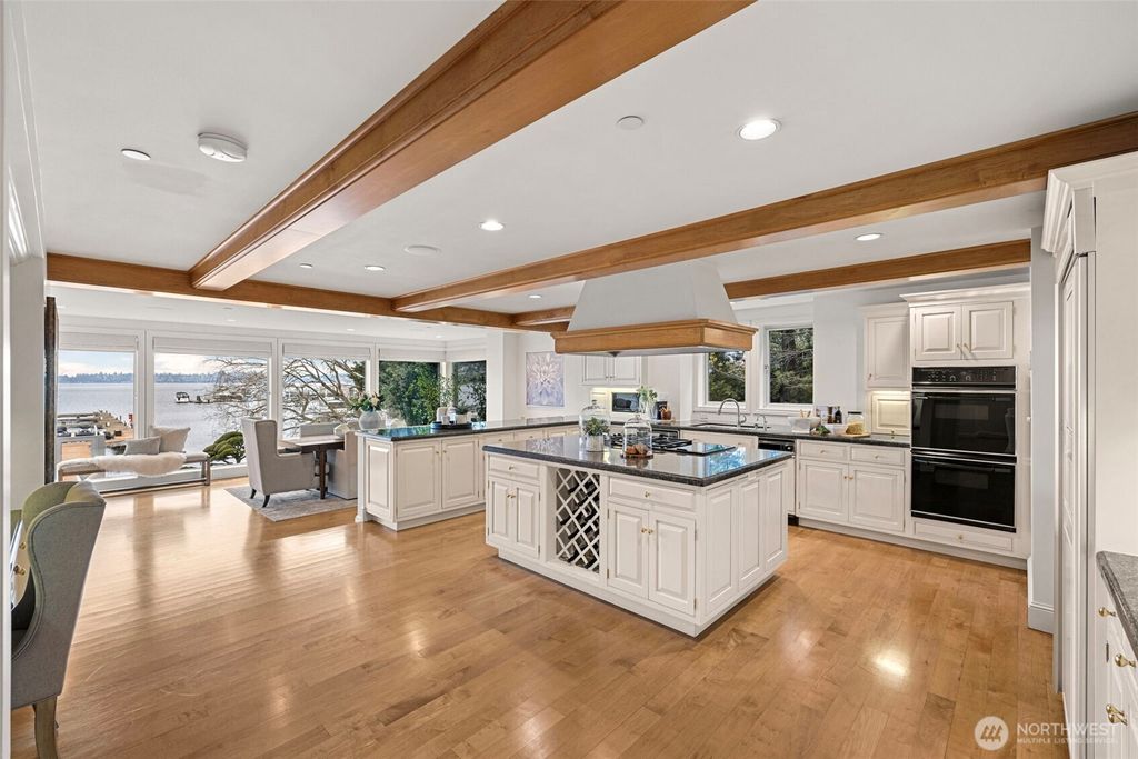listing image 9368808718100810991