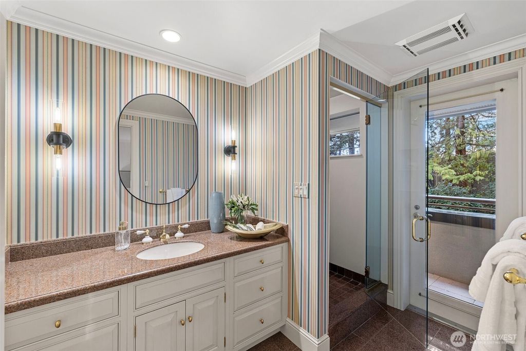 listing image 9360024842353121727