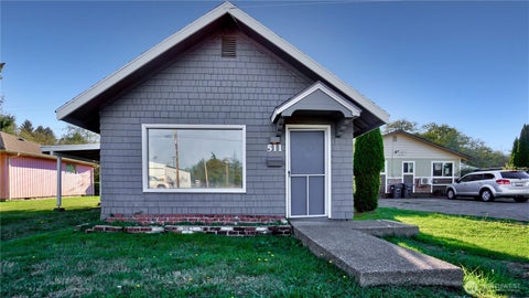Photo of 511 S West Boulevard, Aberdeen, WA 98520 (MLS # 2590720)