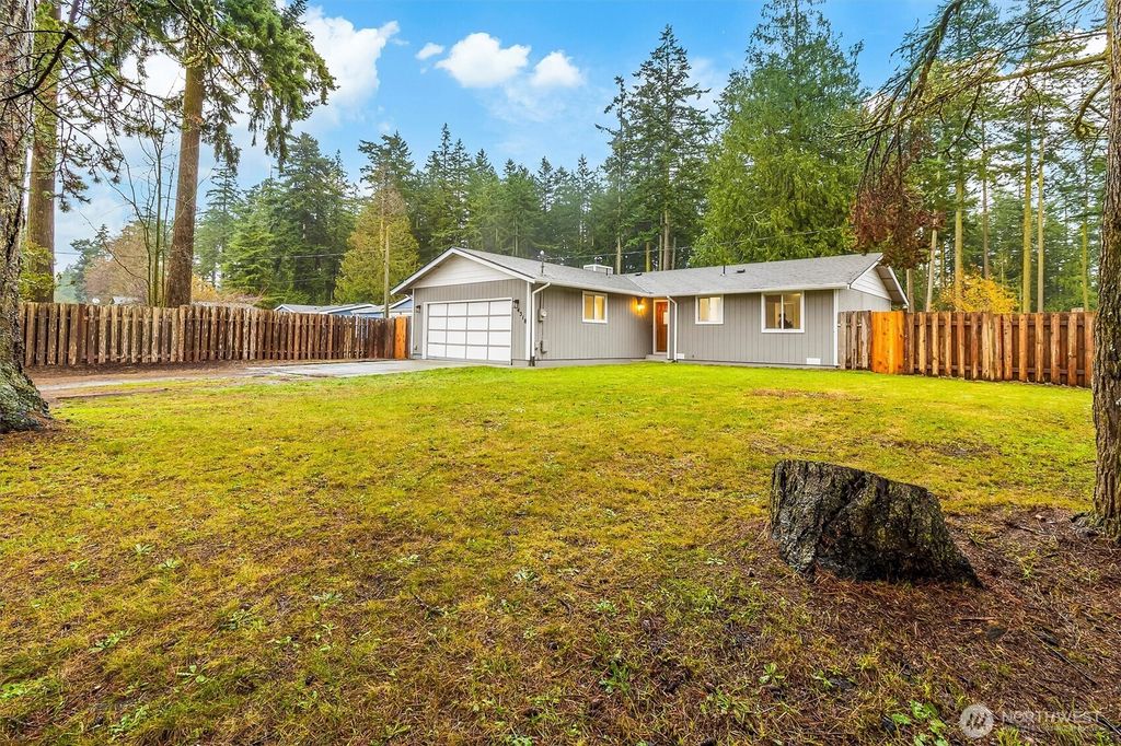 Photo of 4318 Hunter Ln Ln, Oak Harbor, WA 98277 (MLS # 2459609)
