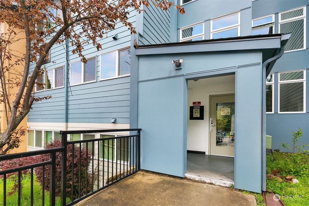 Photo of 15144 65th Avenue S #410, Tukwila, WA 98188 (MLS # 2060419)