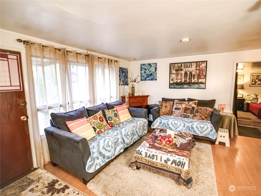 Photo of 5606 234th Street SW, Mountlake Terrace, WA 98043 (MLS # 2195863)