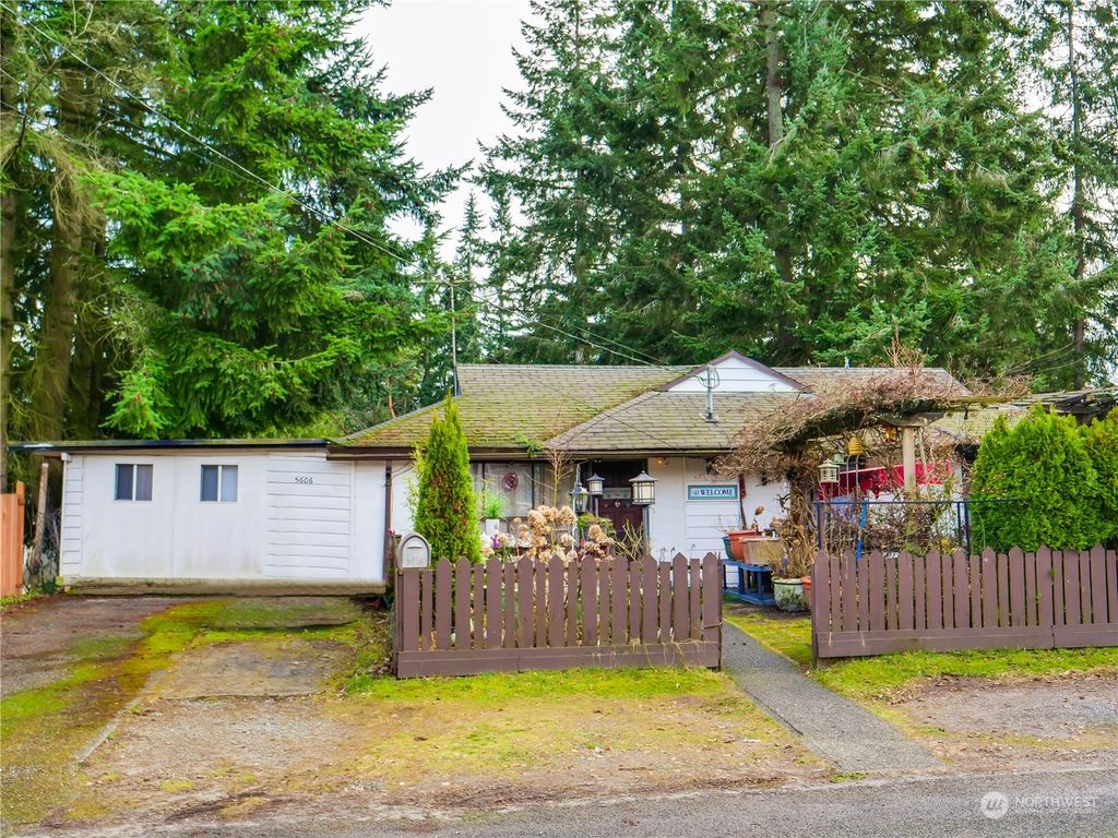 Photo of 5606 234th Street SW, Mountlake Terrace, WA 98043 (MLS # 2195863)