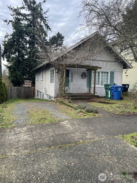 Photo of 7043 17 Avenue NW, Seattle, WA 98117 (MLS # 2476112)