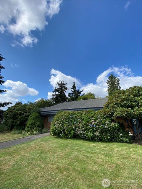 Photo of 609 Shattuck Avenue S #7, Renton, WA 98057 (MLS # 2533258)